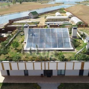 Коттедж «Garden INN» в загородном комплексе экопарк «Акварель»