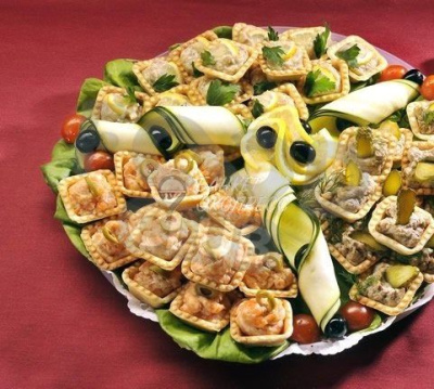 Мини-тарталетки с рыбными закусками (ассорти) 15 шт