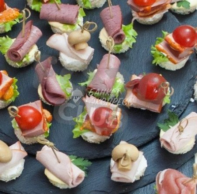 Сытный набор из канапе МЯСНОЙ ПИР на 10 человек