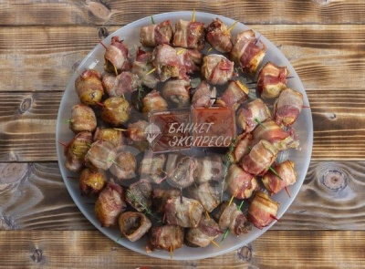 Набор мясо и картофель в беконе PIGASSO