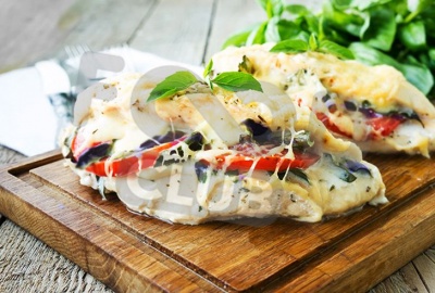 Куриная грудка с баклажанами