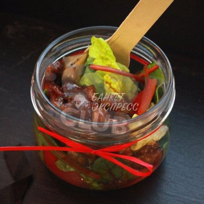 Салат с пикантным мясом и запеченным перцем 5 шт