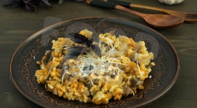 Ризотто с баклажанами и овощами