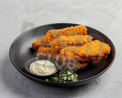 Хрустящий лосось с соусом тар-тар 10 шт.