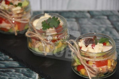 Тоскана с филе цыпленка, грибами, сладким перцем, молочной кукурузой и свежими овощами (5 шт.)