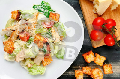 Цезарь с курицей