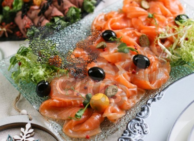 Гравлакс из лосося в мандариновом маринаде