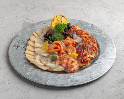 Рыбная композиция